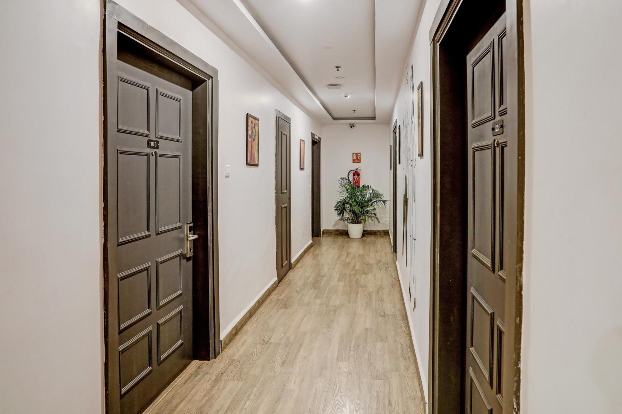 Super Townhouse Swain Heritage Bhubaneswar Ngoại thất bức ảnh