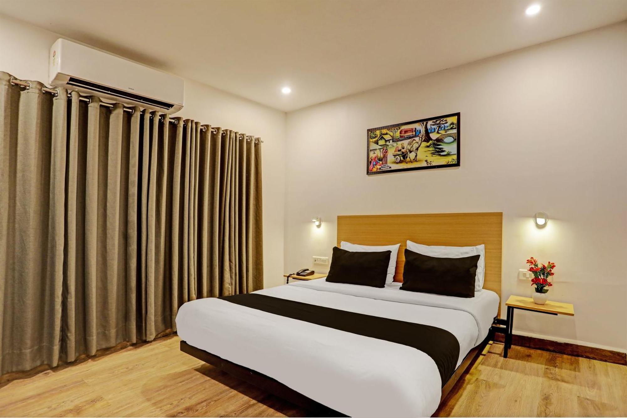 Super Townhouse Swain Heritage Bhubaneswar Ngoại thất bức ảnh