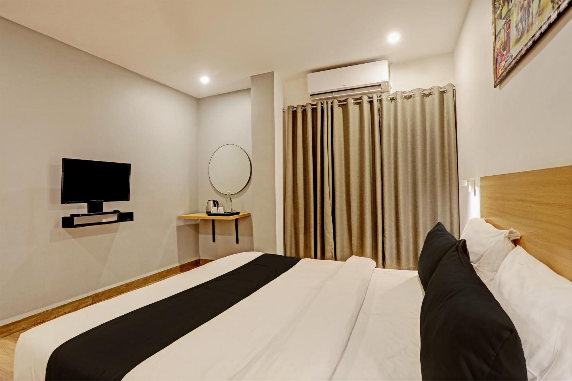 Super Townhouse Swain Heritage Bhubaneswar Ngoại thất bức ảnh