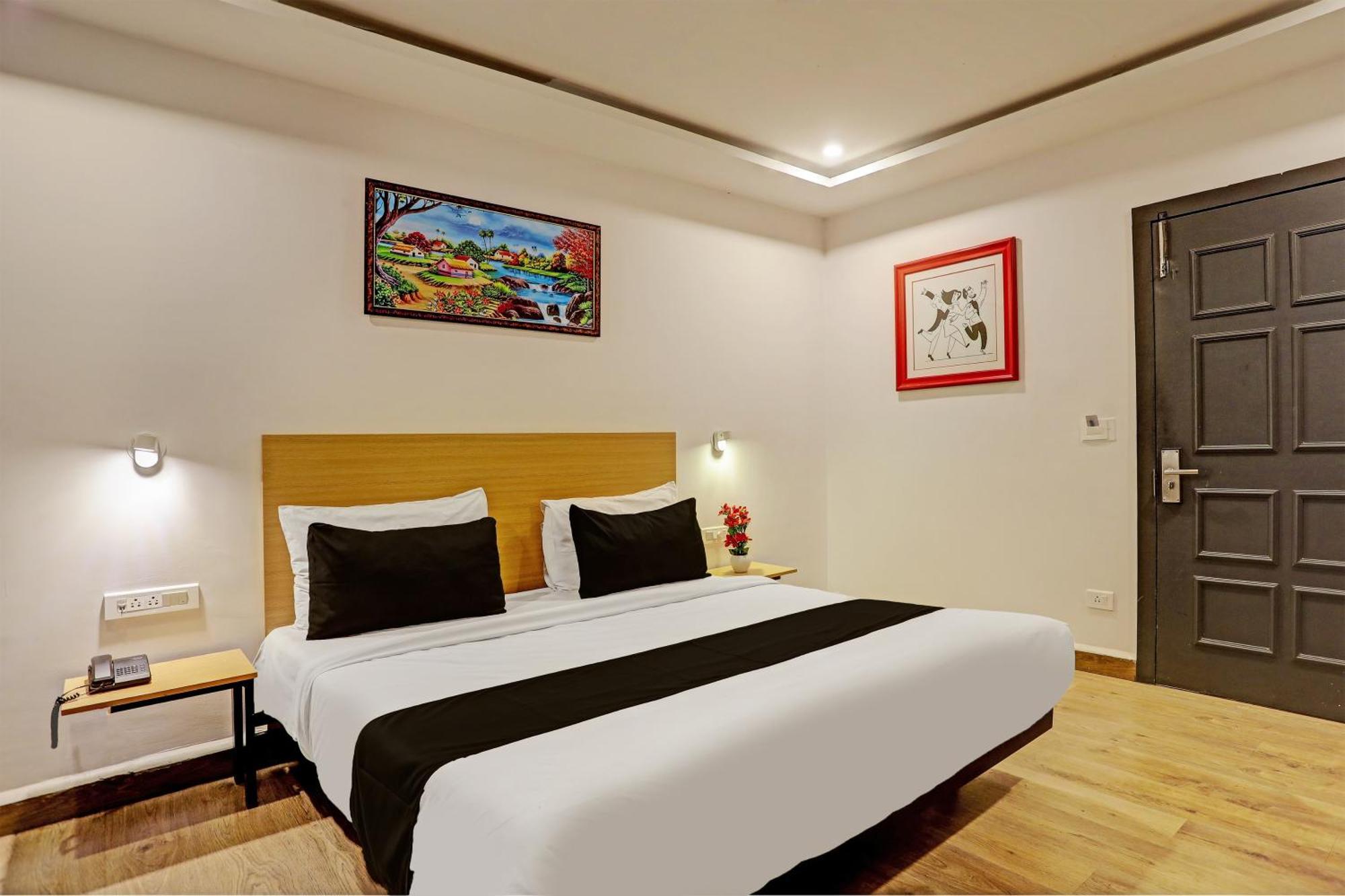 Super Townhouse Swain Heritage Bhubaneswar Ngoại thất bức ảnh